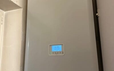 Chaudière condensation FRISQUET HYDROCONFORT 20 kw et UPEC 50 litres